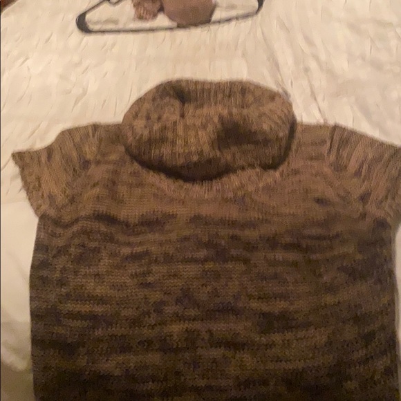 Turtle neck dress - Picture 3 of 3